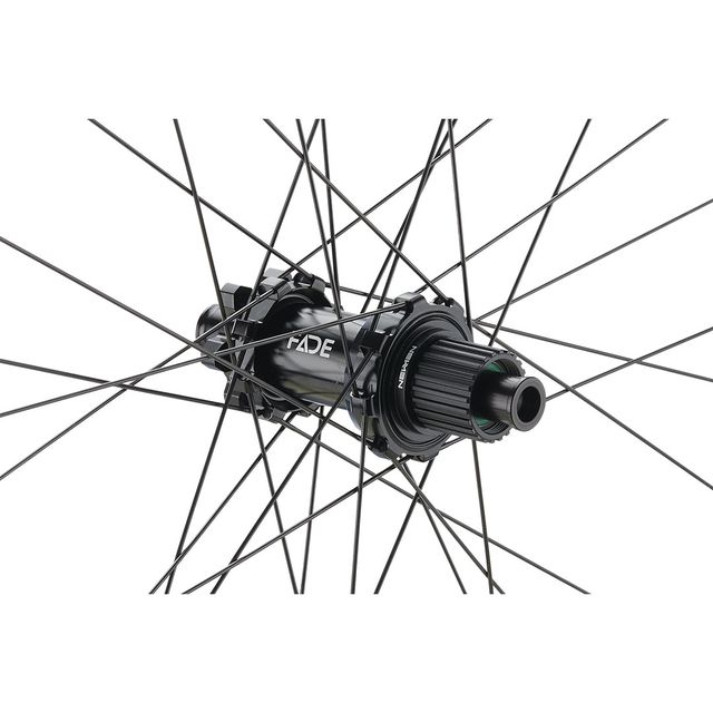 NEWMEN Performance 30 base 29" 28h FADE SP 6B 12x148 MS takakiekko